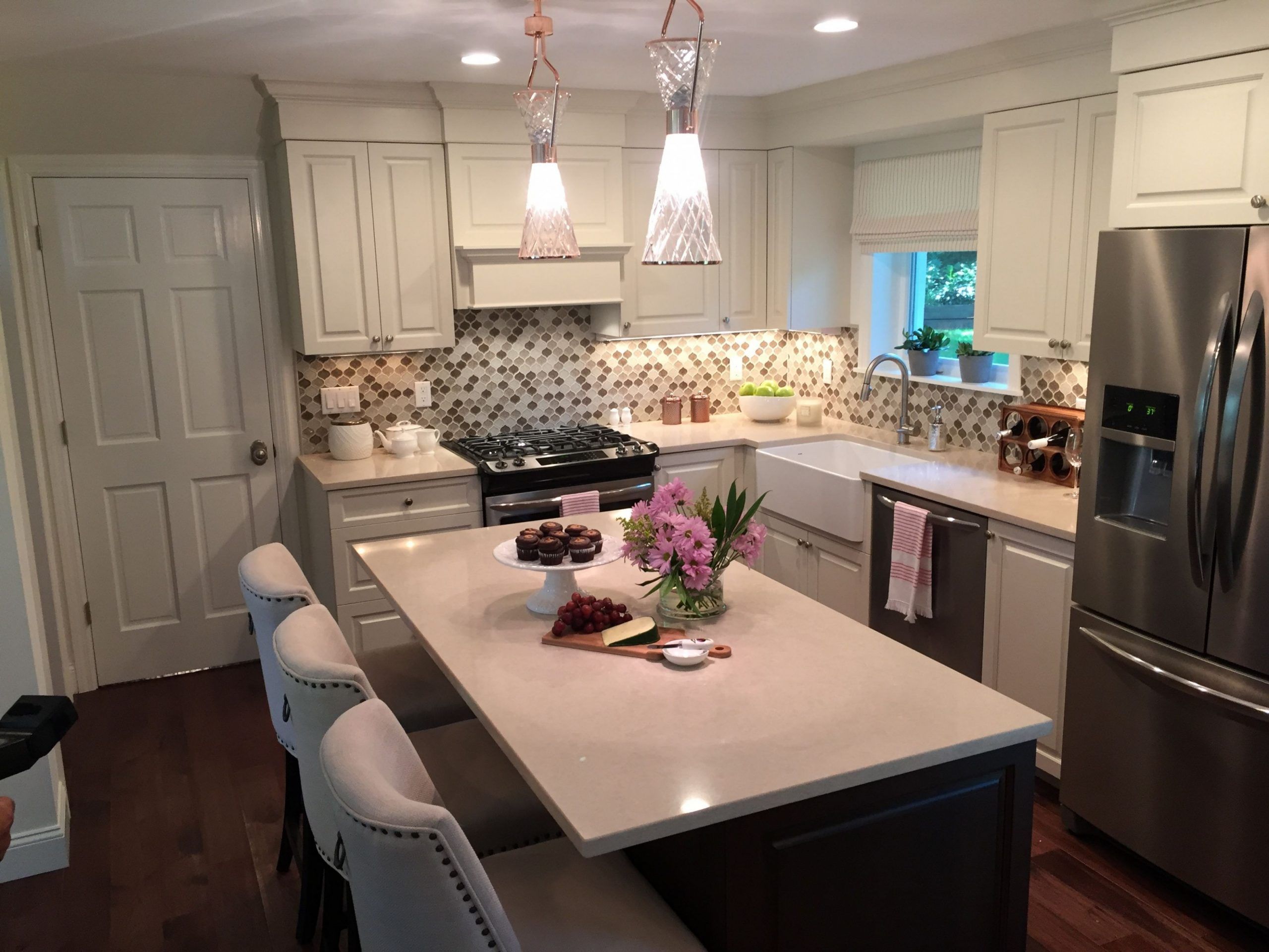 Property Brothers Kitchen with cabinet hardware by Emtek .. in 2020